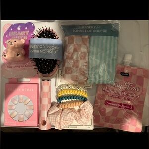 Pink check beauty bundle 6 pcs.